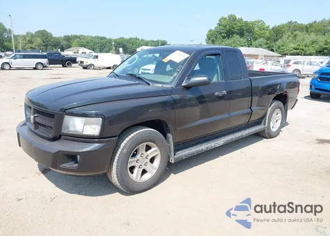 2010 Dodge Dakota Bighorn/Lonestar z USA, uszkodzony, nr VIN 1D7CE3BK2AS188501